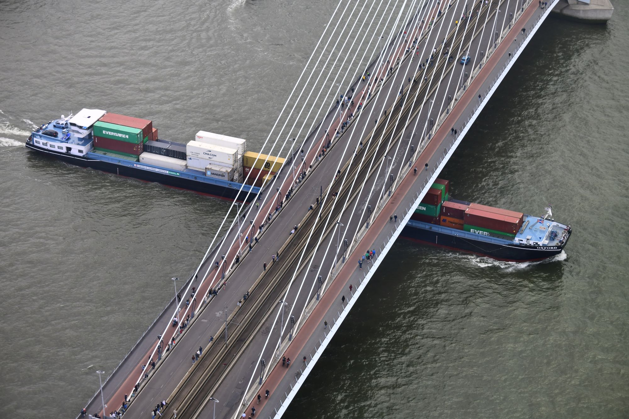 Arbeidskrapte toont nieuwe route voor bereikbare Rotterdamse haven